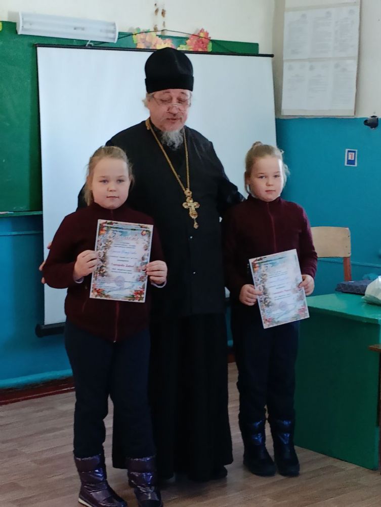 Духовные беседы с учениками школы с. Ивань